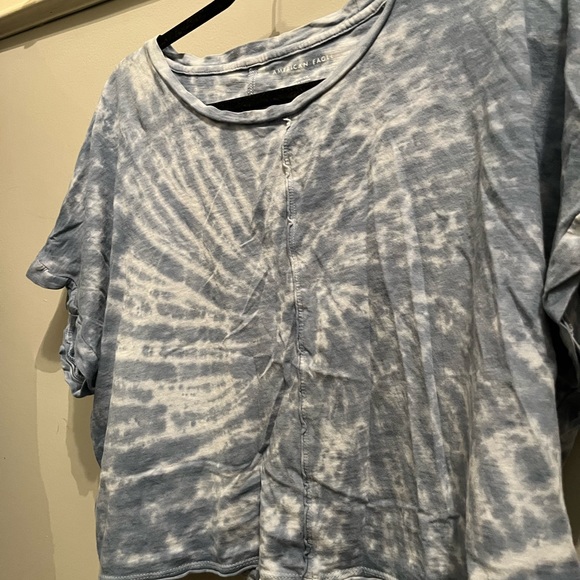 American eagle cropped blue white tie dye t shirt size small, fits like medium - Picture 3 of 6